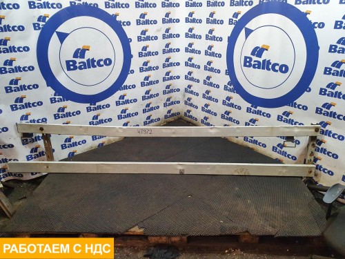 Спойлер бака правая