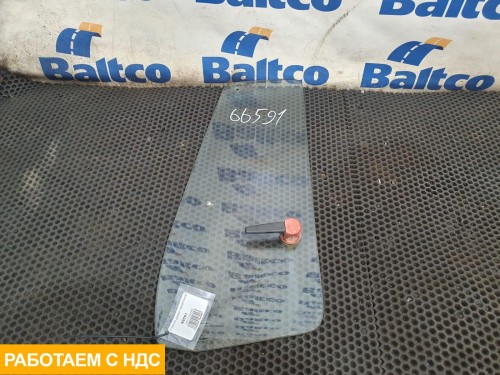 Стекло двери (форточка) правое