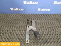 Кронштейн патрубков отопителя